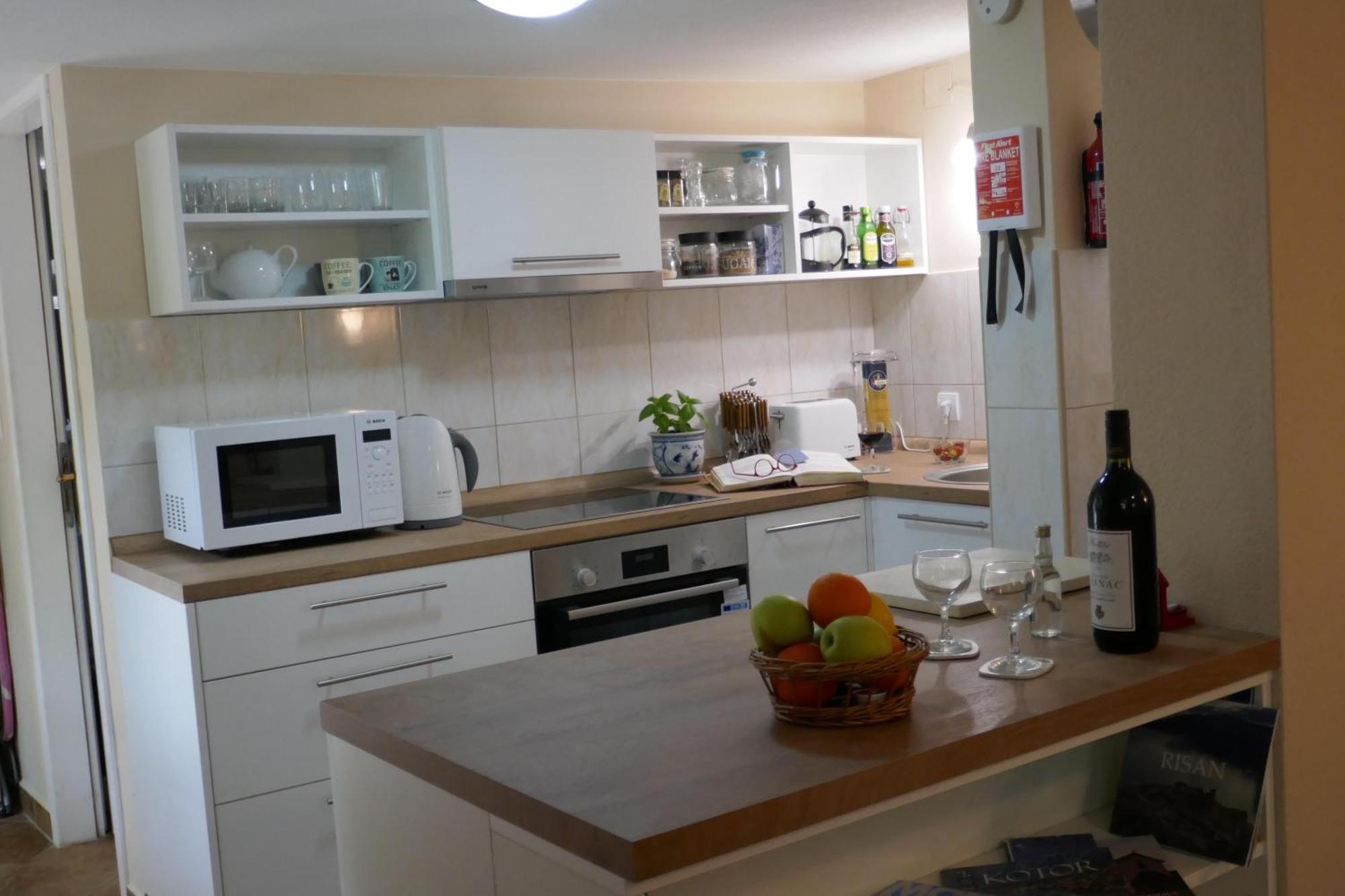 Ecohouse Risan Studio Екстер'єр фото
